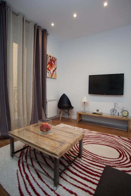 Sol Gran Via Apartment Мадрид Екстериор снимка